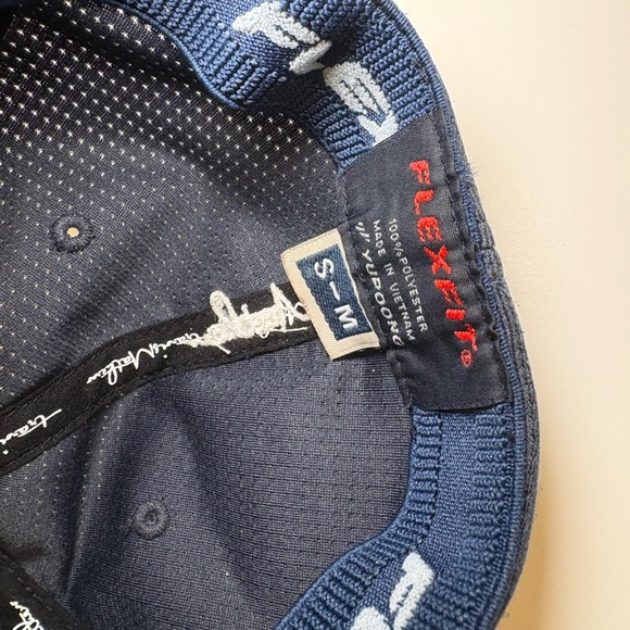 Travis Mathew B-BAHAMAS FITTED HAT Navy - Picture 3 of 12